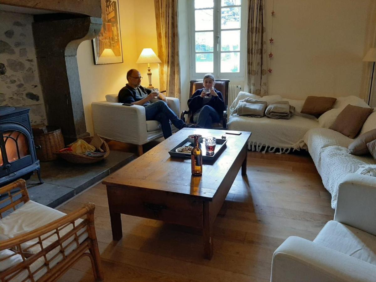 Gîte d'étape Le Couvent d'Ossau Louvie Juzon Esterno foto