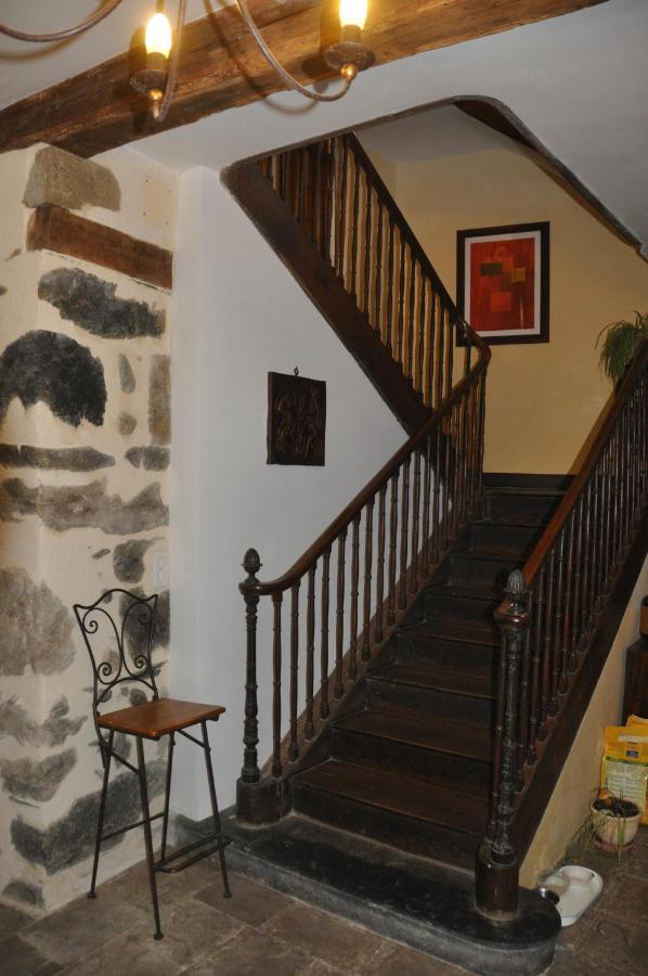 Gîte d'étape Le Couvent d'Ossau Louvie Juzon Esterno foto